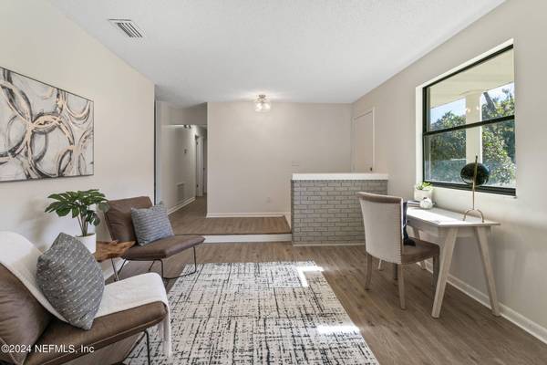 8515 LAKE MARIETTA DR S, Jacksonville, FL 32220