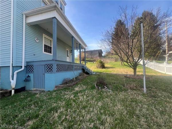 805 Delia AVE, Martins Ferry, OH 43935