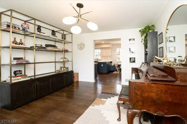 42 Princeton Dr, New Providence Boro, NJ 07974