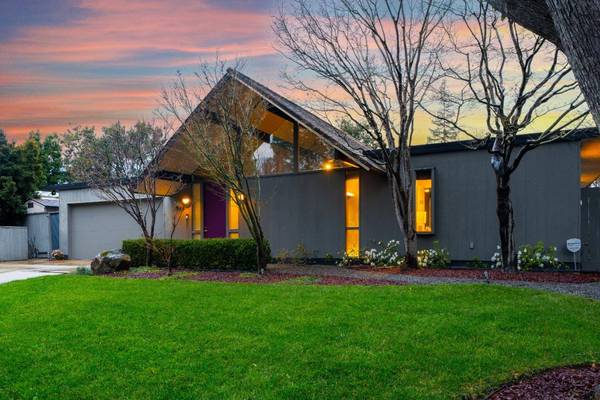 1544 Clay DR, Los Altos, CA 94024