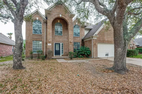 8118 Laurel LN, Baytown, TX 77523