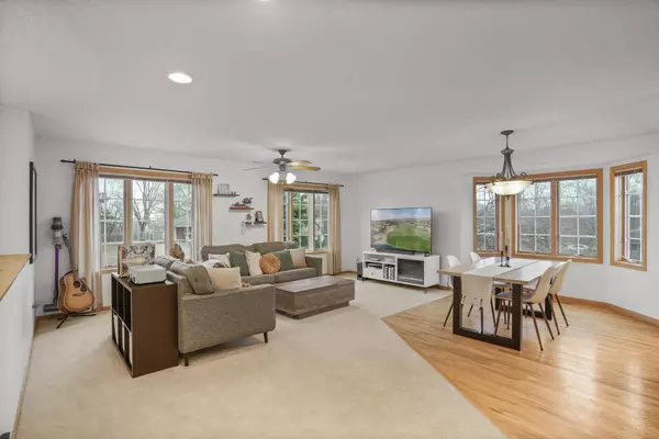 5541 5th ST NE, Fridley, MN 55432