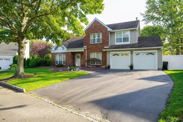 21 Thrush CT, Old Bridge, NJ 08857