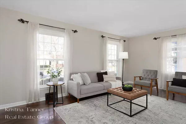 220 Wallinwood NE Avenue, Grand Rapids, MI 49503