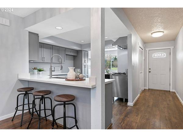 319 NW 139TH AVE, Portland, OR 97229