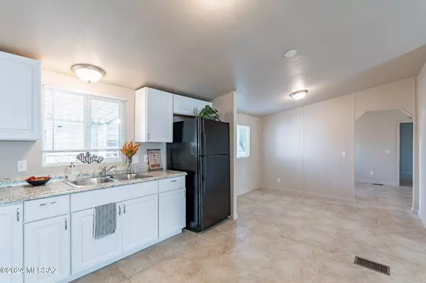 1612 W Ruth Street, Tucson, AZ 85705