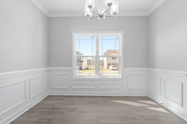 1754 Oak Forest Dr, Clarksville, TN 37043