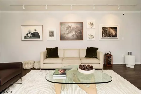 42 Princeton Dr, New Providence Boro, NJ 07974