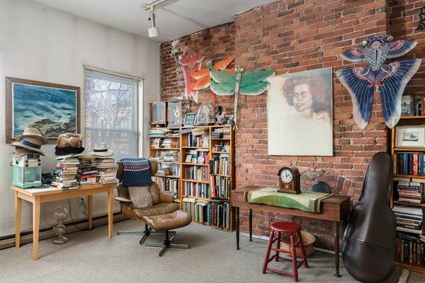 551 Columbus Avenue, Boston, MA 02118