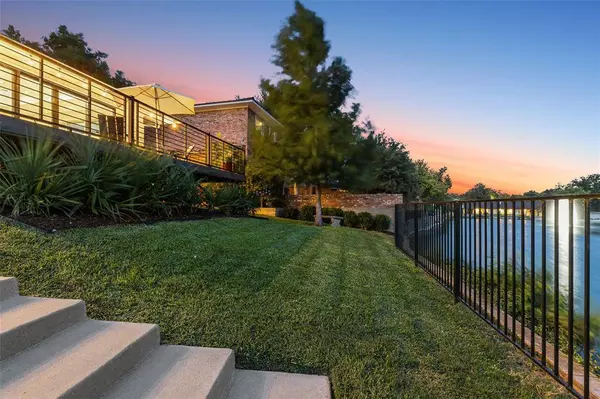 7148 Royal Lane, Dallas, TX 75230