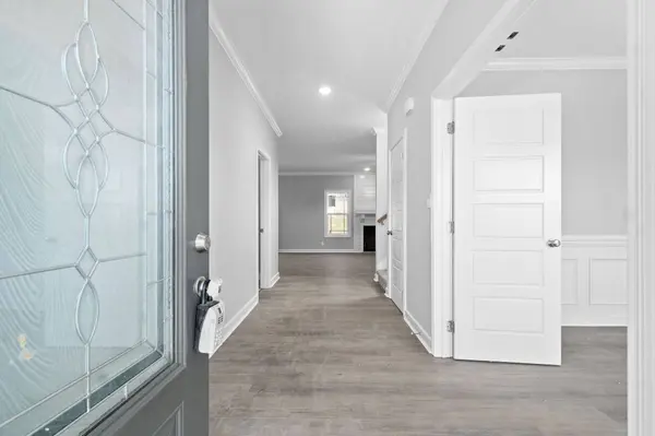 1754 Oak Forest Dr, Clarksville, TN 37043