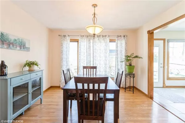 822 Ashmore Circle, West Des Moines, IA 50265