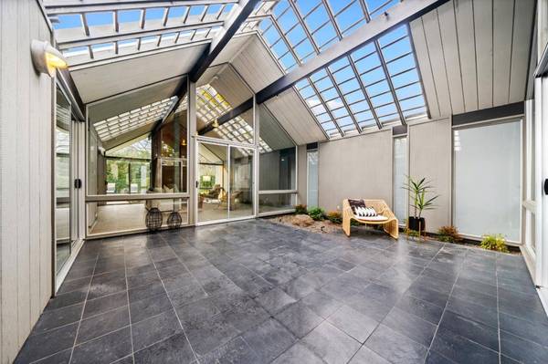 1544 Clay DR, Los Altos, CA 94024