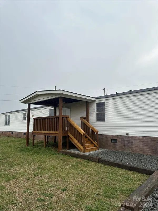 3549 Keystone DR, Sherrills Ford, NC 28673