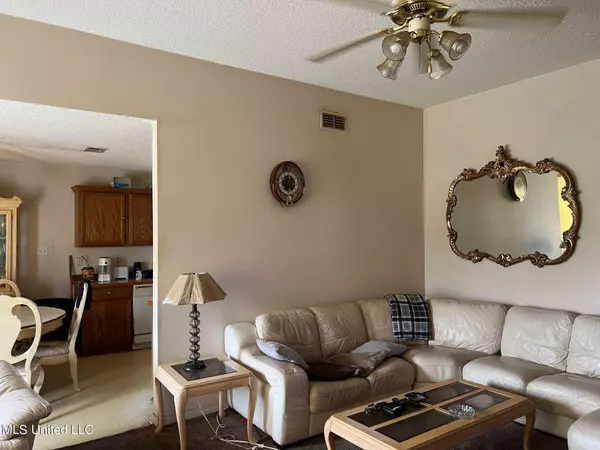 12495 Crystal Well Court, Gulfport, MS 39503