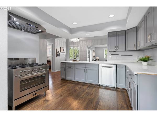 319 NW 139TH AVE, Portland, OR 97229