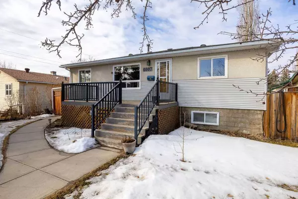 4607 81 ST NW, Calgary, AB T3B 2P5