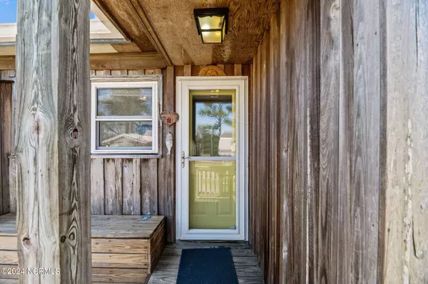 71 Live Oak Road, Grantsboro, NC 28529