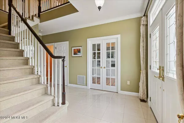 11 Crimson Lane, Freehold, NJ 07728