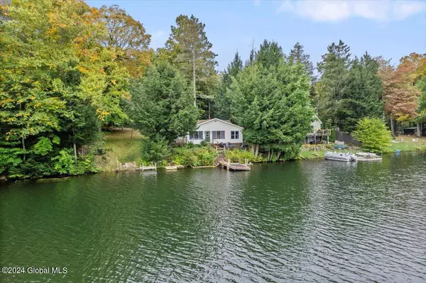 2690 May Road, Galway, NY 12086