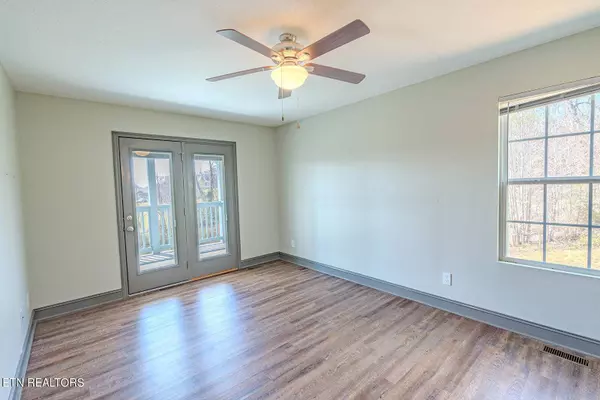 225 Pleasant Ridge LN, Bean Station, TN 37708