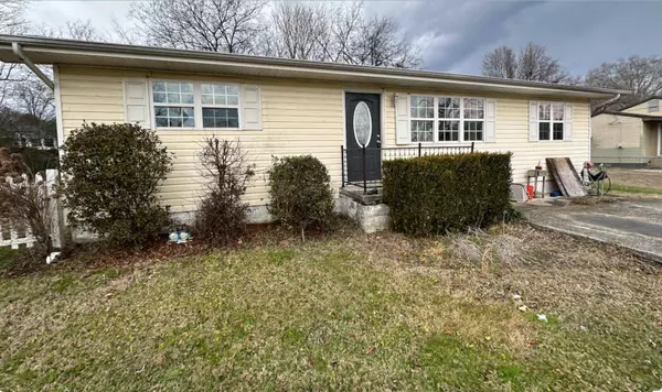 52 Block Rd, Rossville, GA 30741