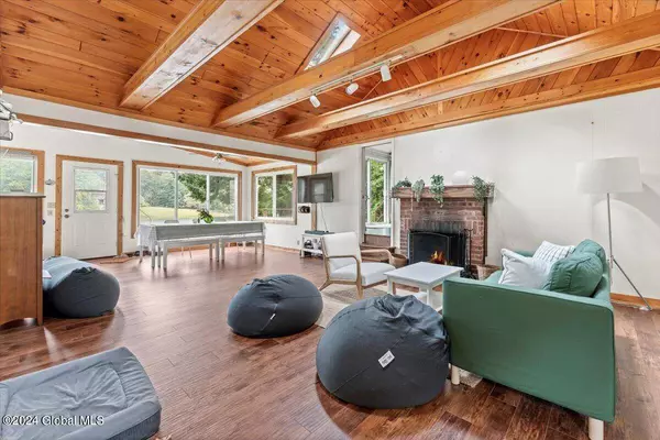 2690 May Road, Galway, NY 12086