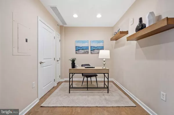 444 W BROAD ST #434, Falls Church, VA 22046