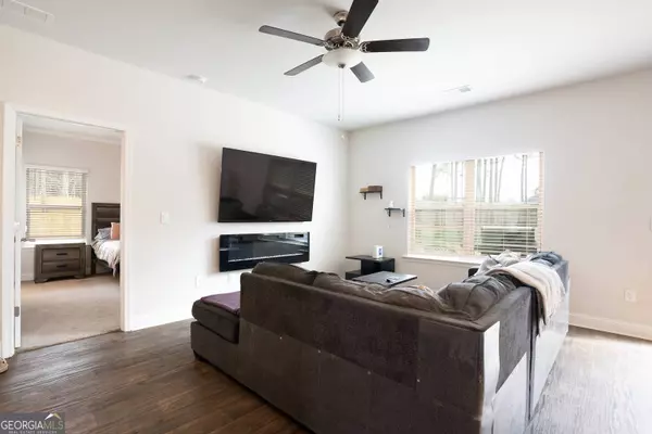 3412 Brackenwood RD, Loganville, GA 30052