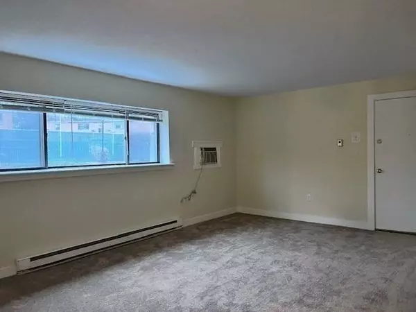 69 Nicholas Rd #B, Framingham, MA 01701