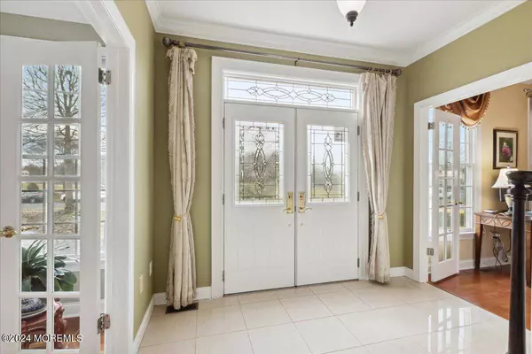 11 Crimson Lane, Freehold, NJ 07728