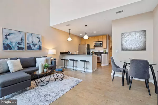 444 W BROAD ST #434, Falls Church, VA 22046