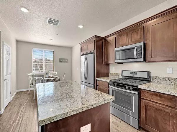 2256 Provincetown Way, Roseville, CA 95747