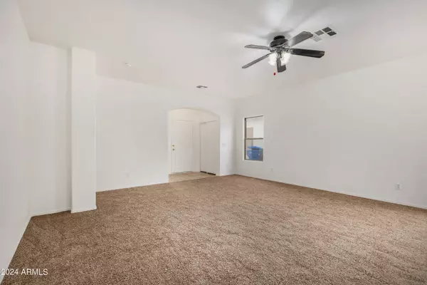 1913 S 80TH Avenue, Phoenix, AZ 85043