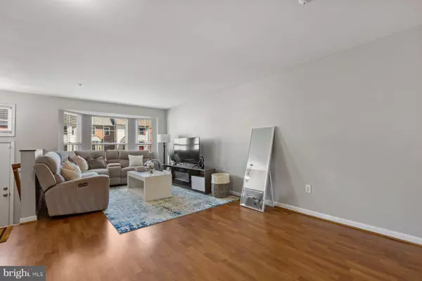 7820 FOXFARM LN, Glen Burnie, MD 21061