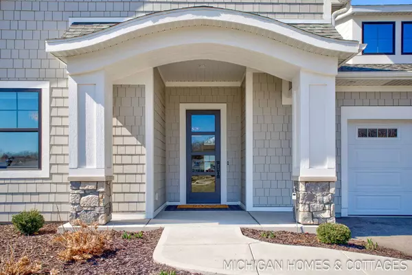 709 Bay Shore Drive, Holland, MI 49424