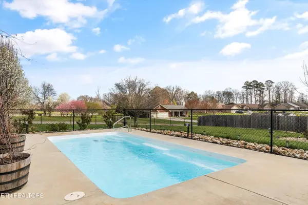 1280 Stewart St. St, Sevierville, TN 37876