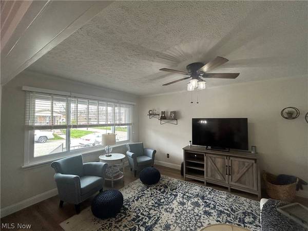 404 W 43rd ST, Shadyside, OH 43947