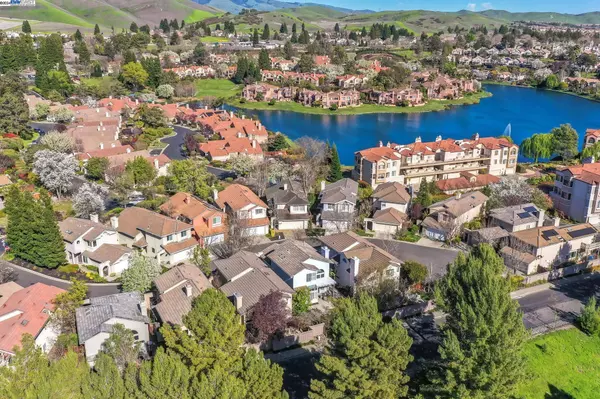 22 Lakeridge Ct, San Ramon, CA 94582