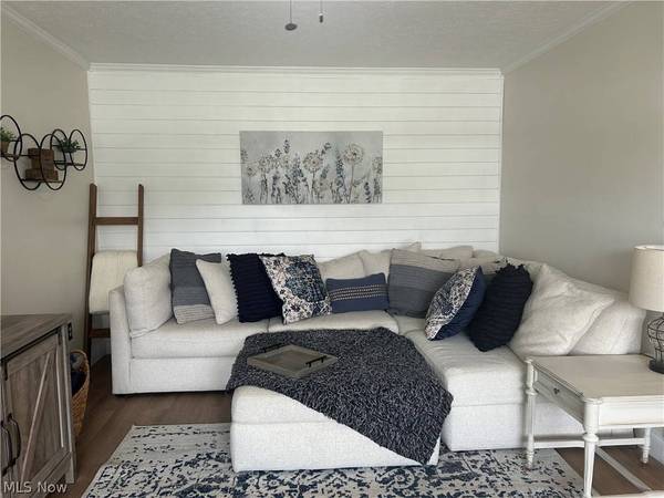 404 W 43rd ST, Shadyside, OH 43947