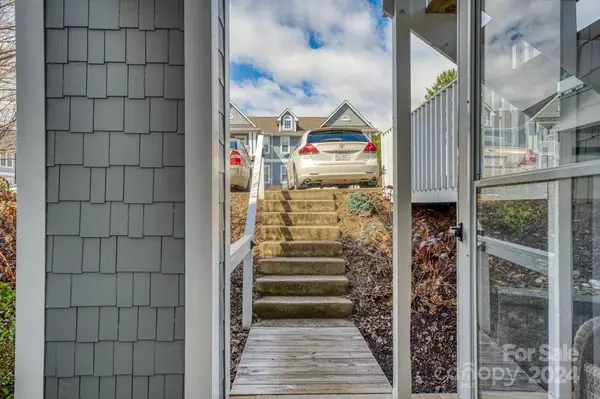 4201 Marble WAY, Asheville, NC 28806