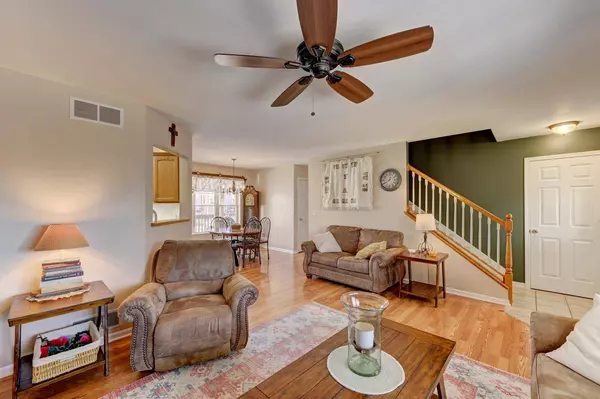 80 S Chase Drive, Crown Point, IN 46307