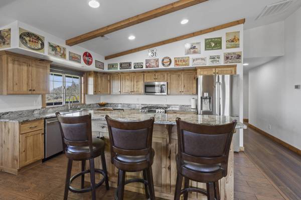 5039 E Antelope Rd, Eagle Point, OR 97524