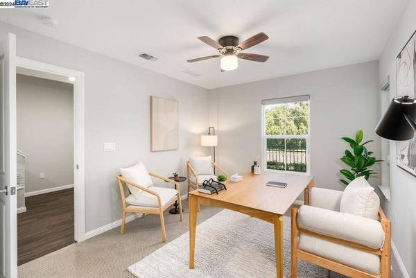 24203 2nd St, Hayward, CA 94541