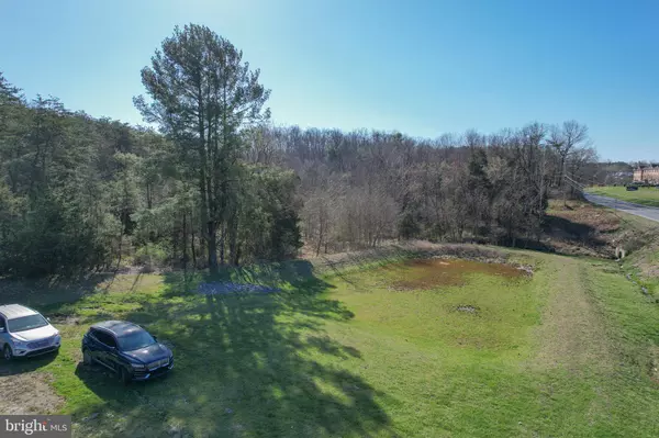 874 CHESHIRE RD, Bunker Hill, WV 25413