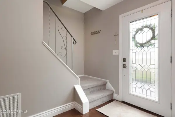 1072 Lake Placid Drive, Toms River, NJ 08753