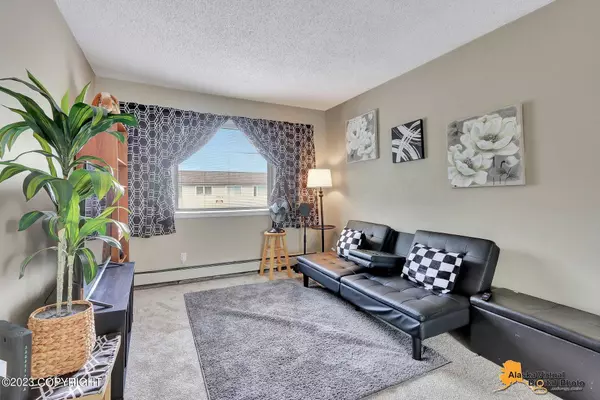 4216 San Roberto AVE, Anchorage, AK 99508