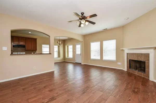 11226 Lovington DR, Houston, TX 77088