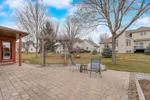 511 S Meadowbrook Lane, Waunakee, WI 53597