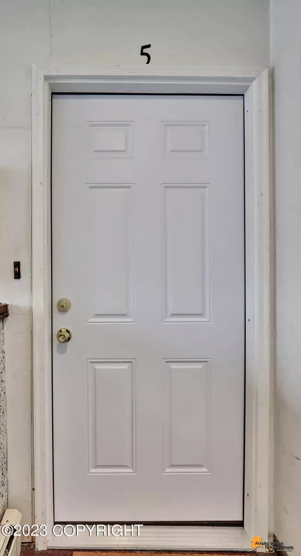 4216 San Roberto AVE, Anchorage, AK 99508